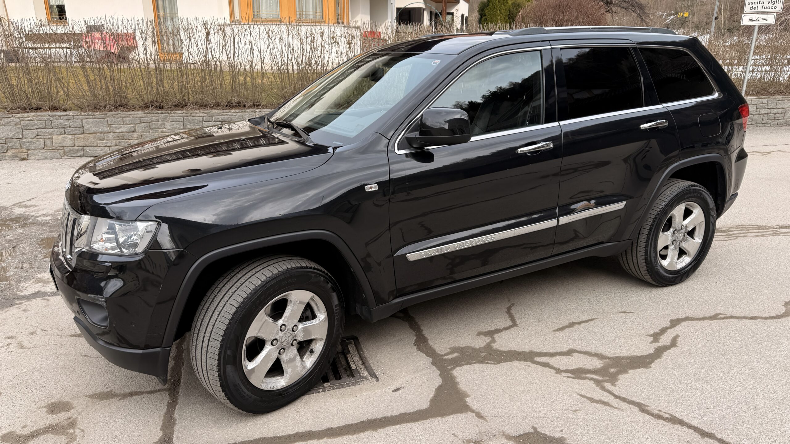 Jeep Grand Cherokee 3.0 CRD Limited Automatik – Unfallfrei – 2. Hand