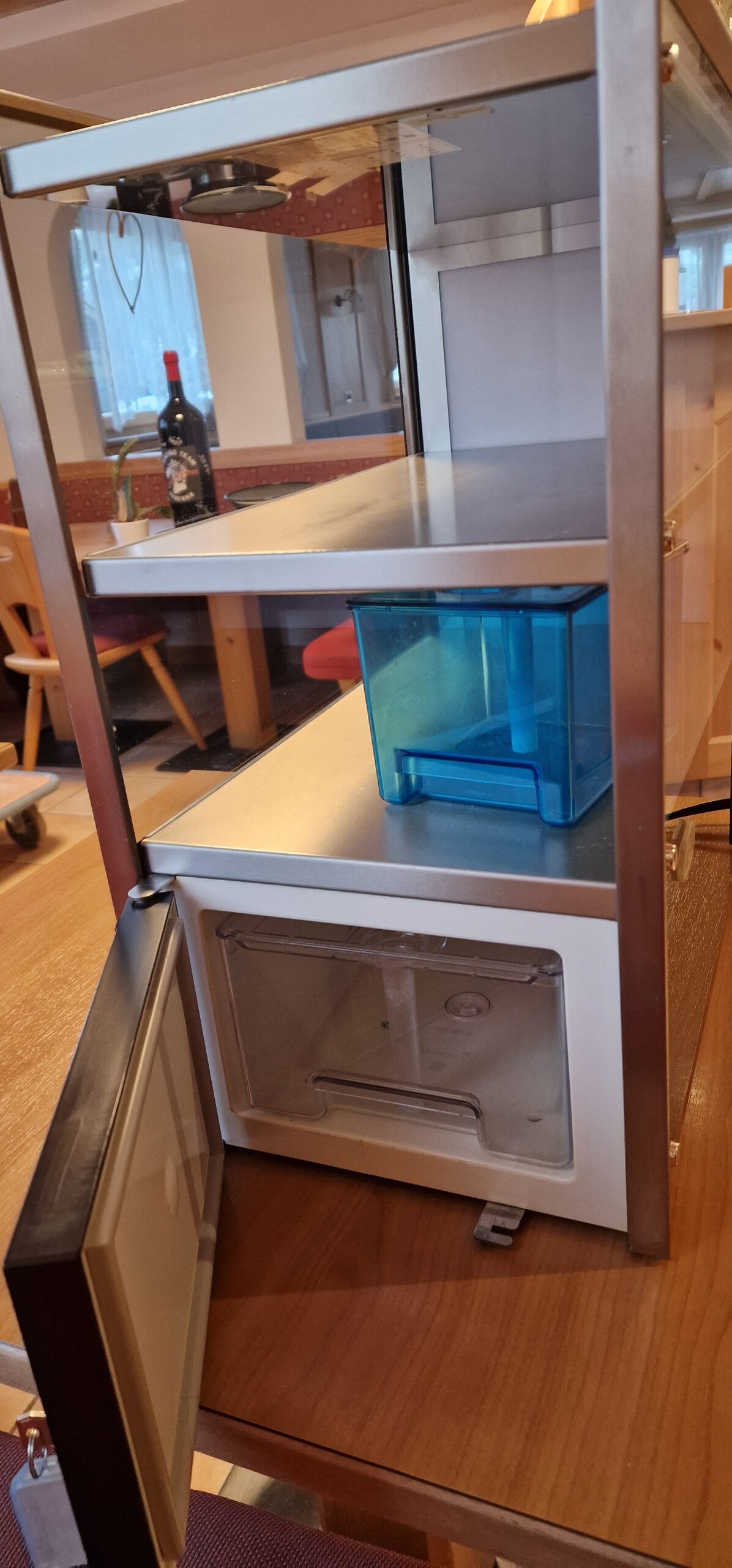 WMF Milchtank und Tassenwärmer