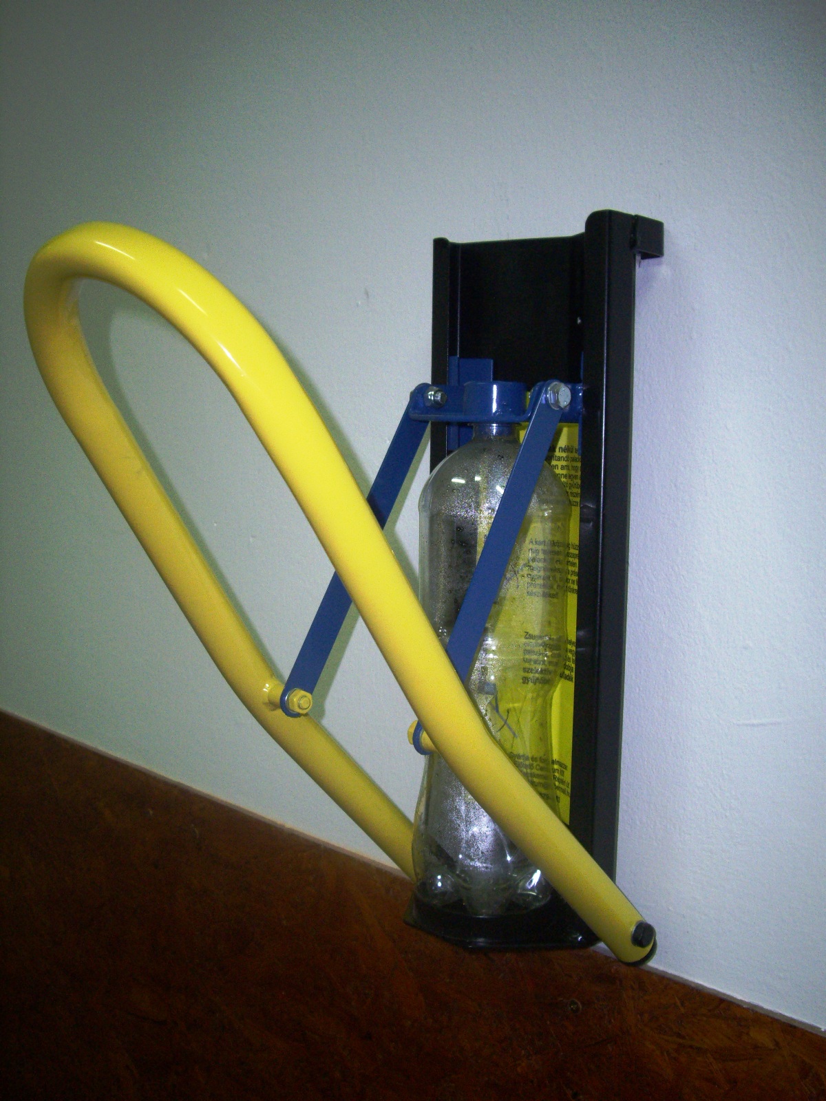 Flaschen- & Dosenpresse zu verkaufen (auch für große PET-Flaschen!)