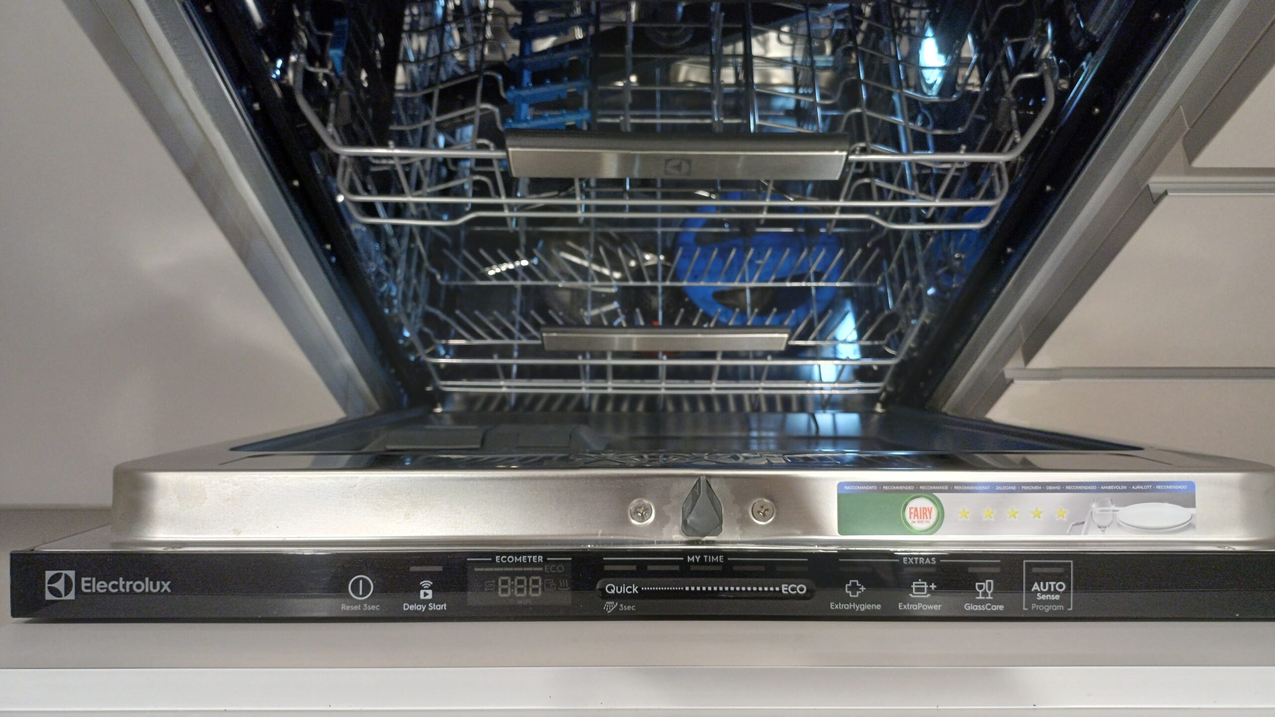 Geschirrspüler Electrolux KEGB8600W neuwertig, max. 8 Spülgänge.
