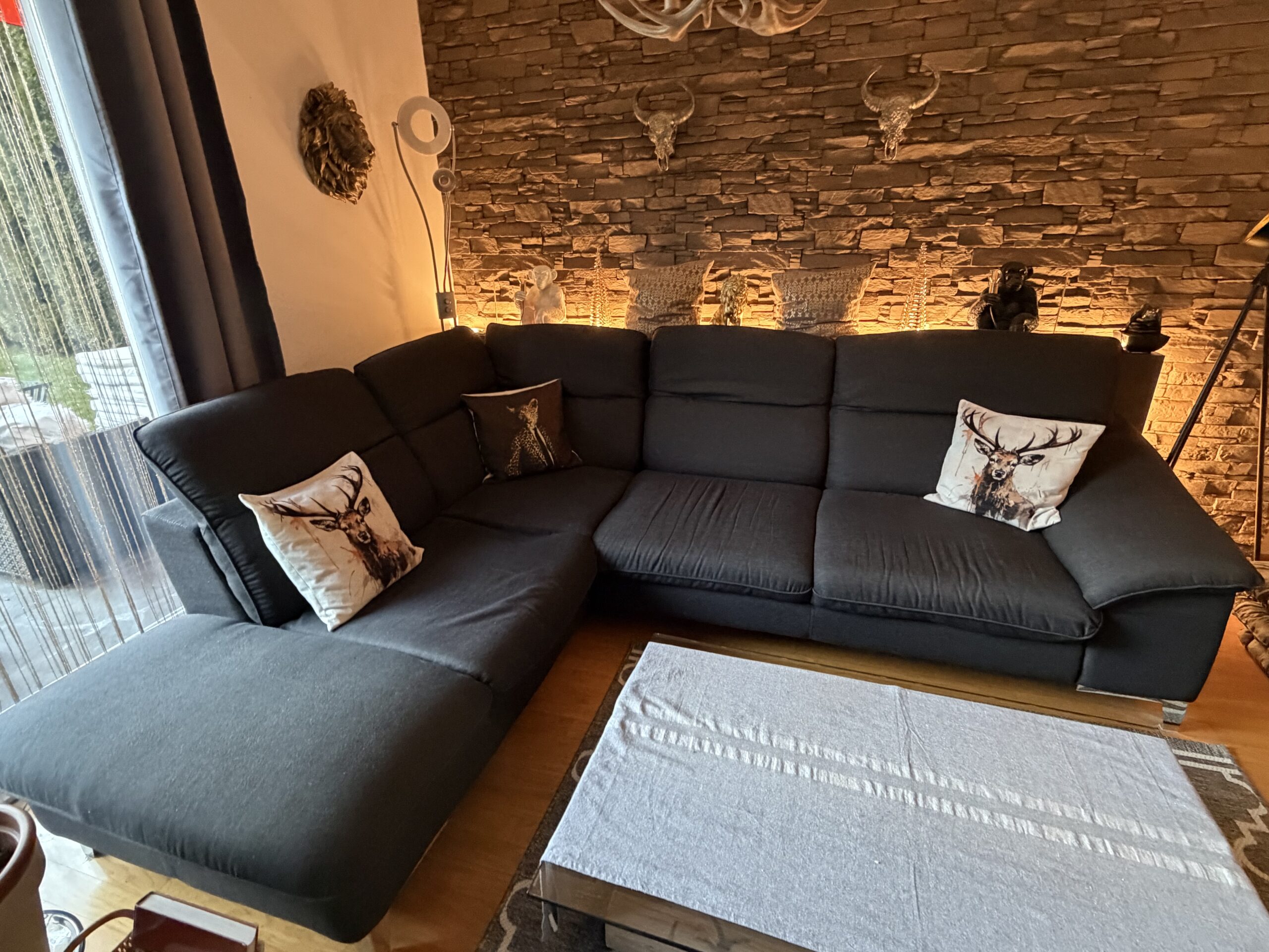 Großes Ecksofa in Anthrazit / Grande divano ad angolo color antracite