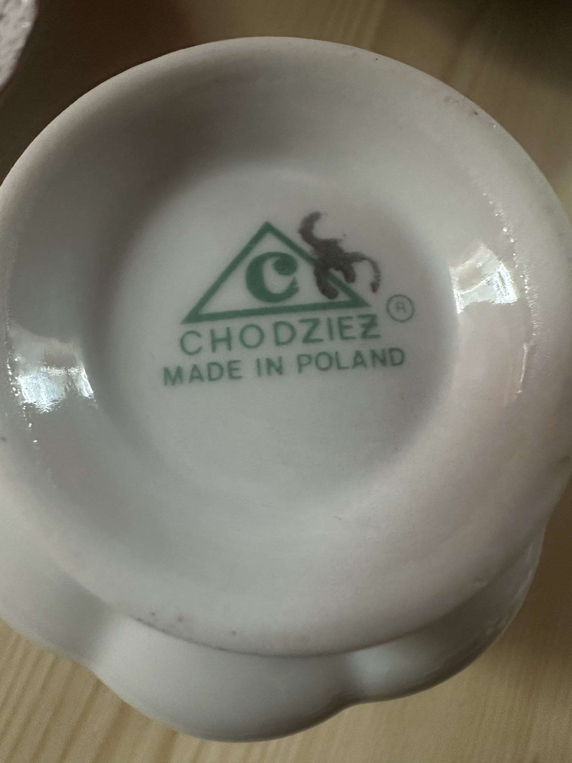 Echtes polnisches 34 teiliges Porzellanservice mit Goldrand