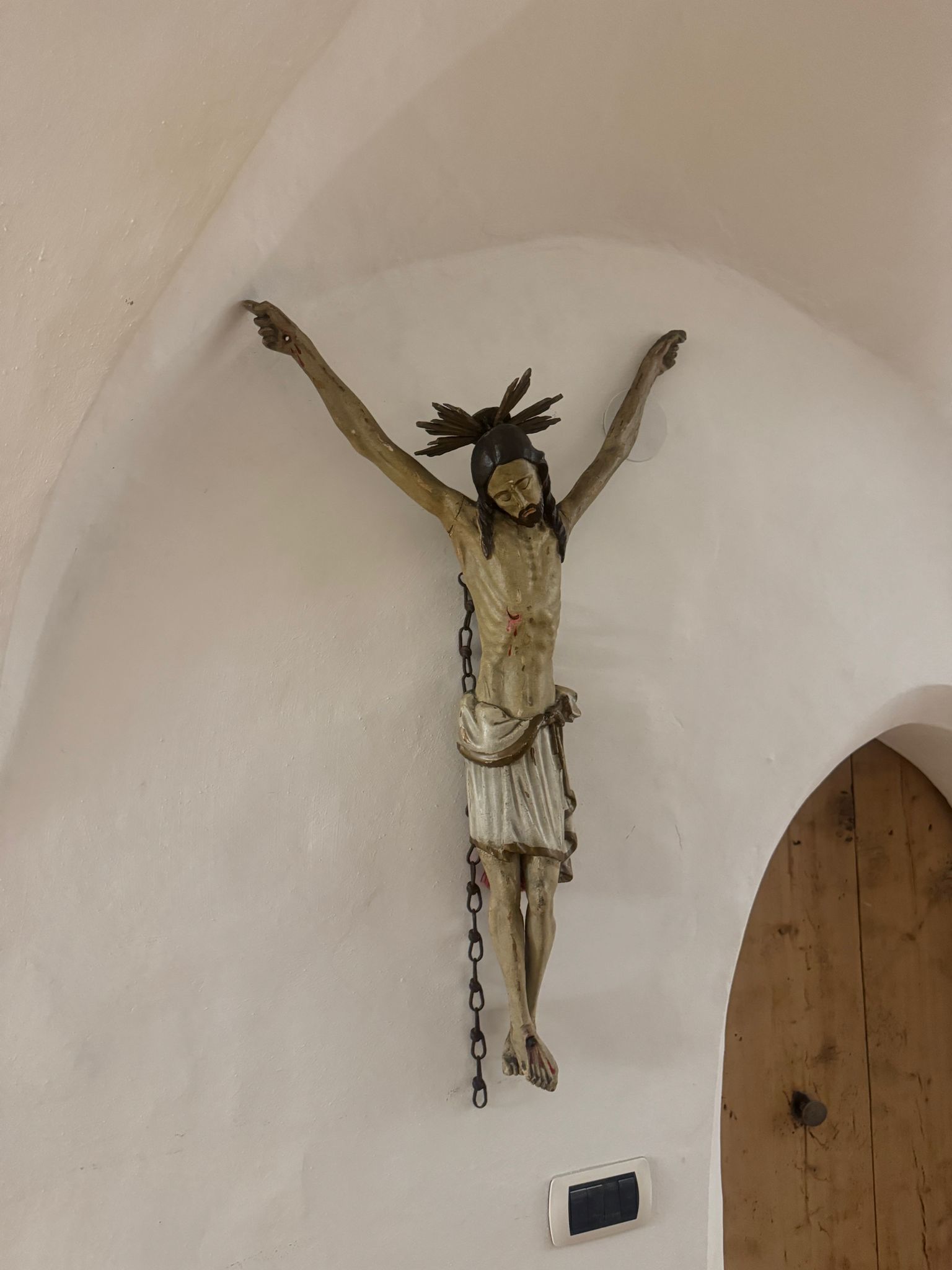 Spannender und seltener Großer Kruzifix-Korpus, Grödnertal