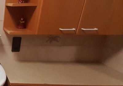 neuwertige-Badmoebel