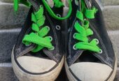 Turnschuhe Freiwillige Spende