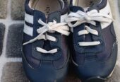 Turnschuhe Freiwillige Spende