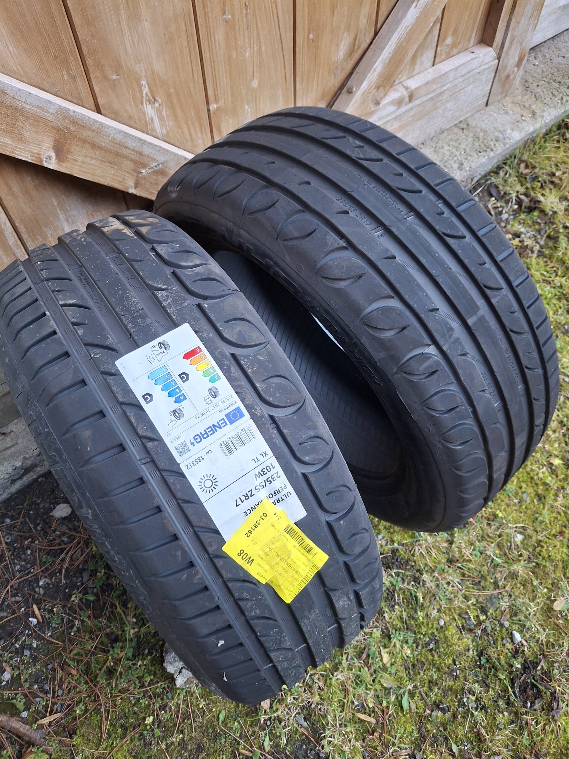 2 neue Sommerreifen zu Verkaufen für Selbstabholer!!!