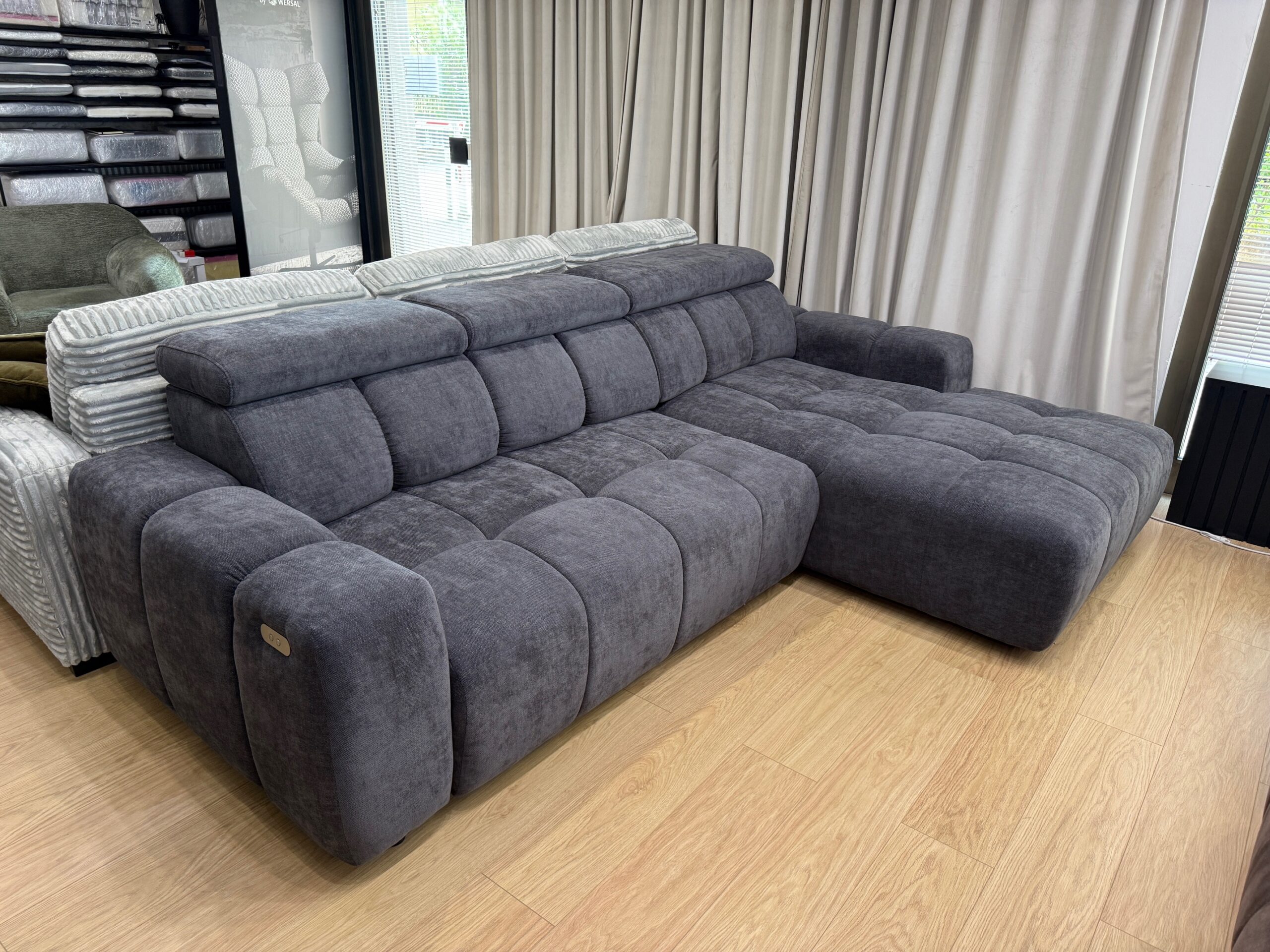 Ecksofa Enzo S – modernes Design, maximaler Komfort und intelligente Funktionen