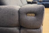 Sofa Mateo mit elektrischem Relax-System – moderner Komfort und intelligente Technologie