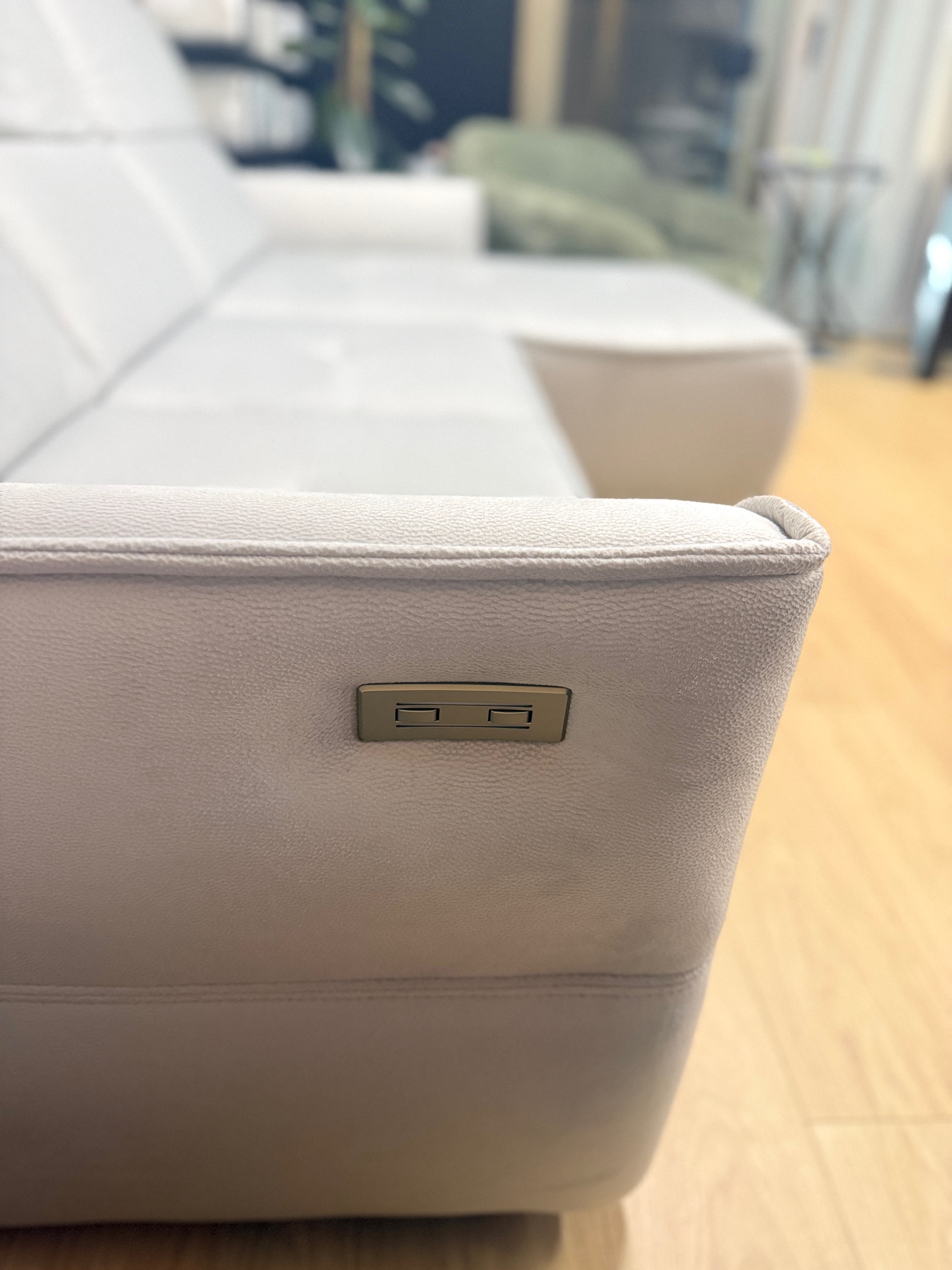 Ecksofa Murillo Mini – kompakter Komfort, moderne Funktionen und sofort verfügbar
