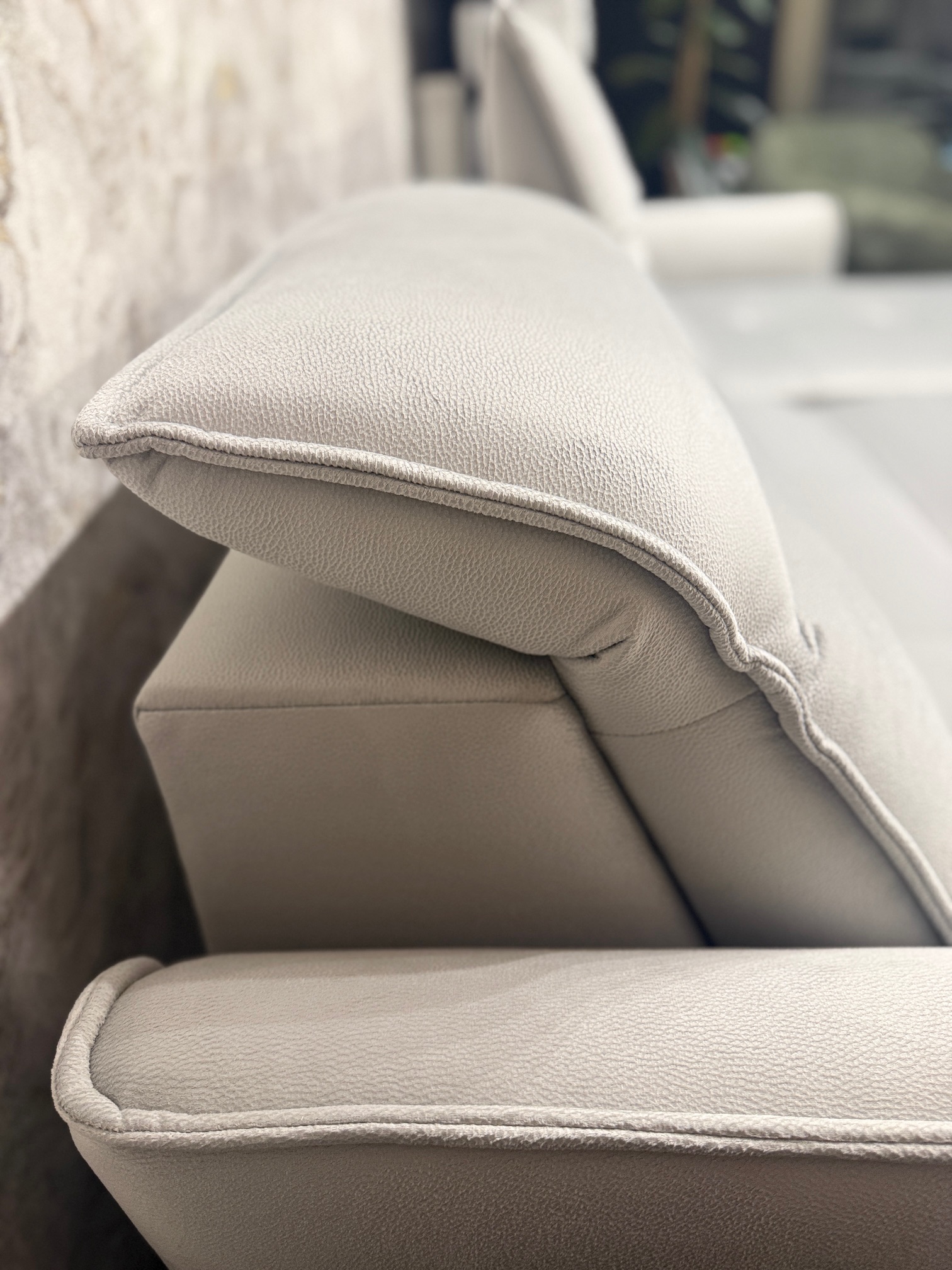 Ecksofa Murillo Mini – kompakter Komfort, moderne Funktionen und sofort verfügbar