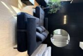 Ecksofa Seledo Mini – modernes Design und technologischer Komfort in elegantem Schwarz