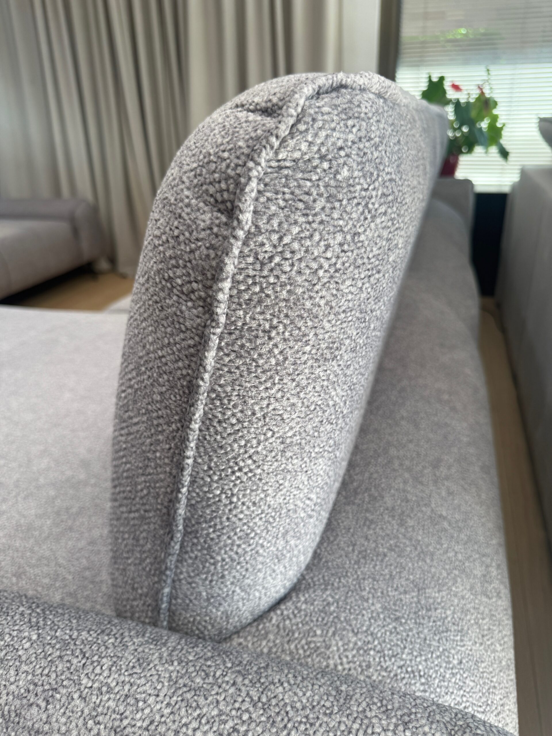 Ecksofa Storm Mini – moderner Komfort mit elegantem Design