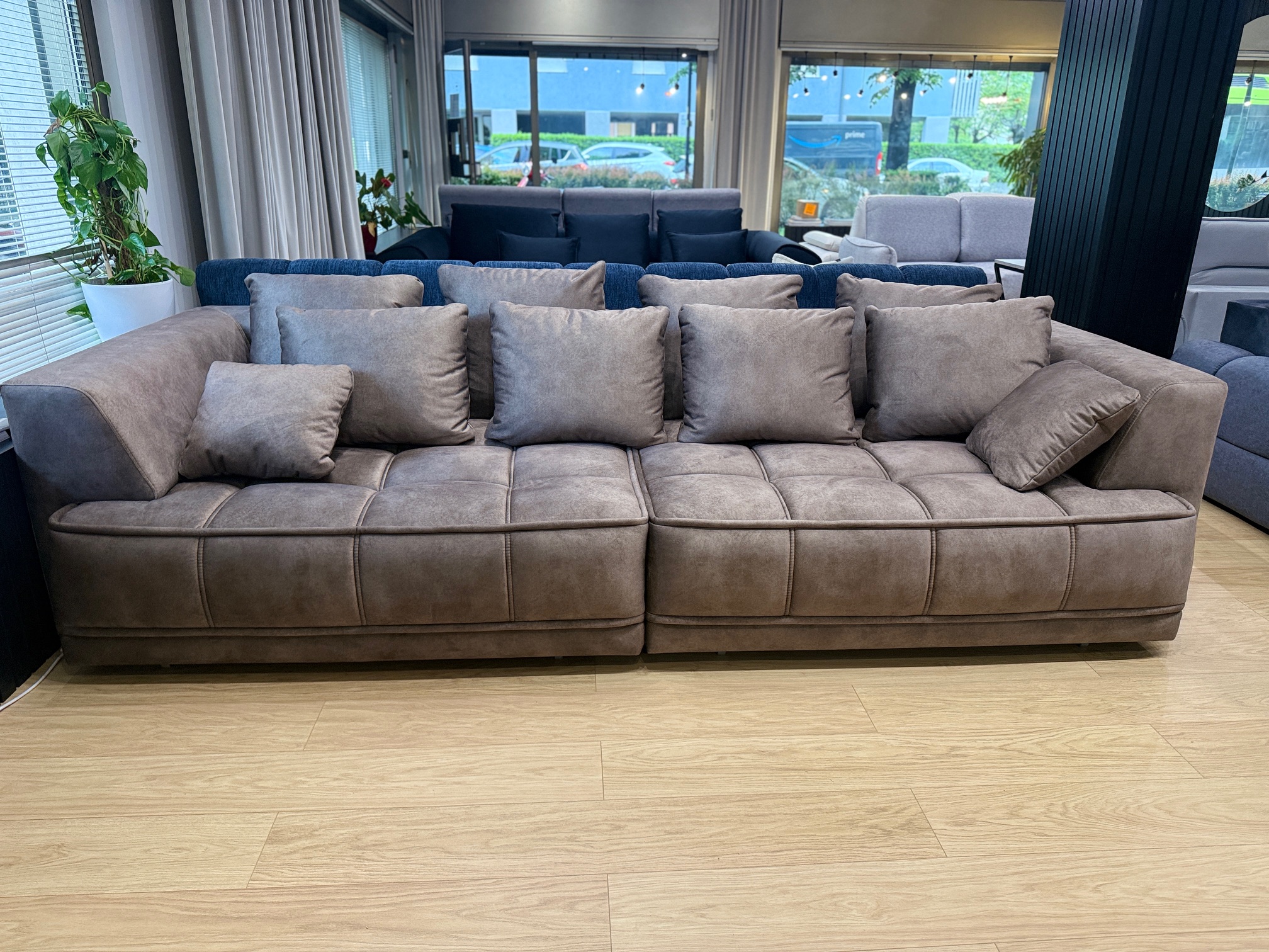 Tiga Big Sofa – moderner Komfort und intelligente Relax-Funktionen