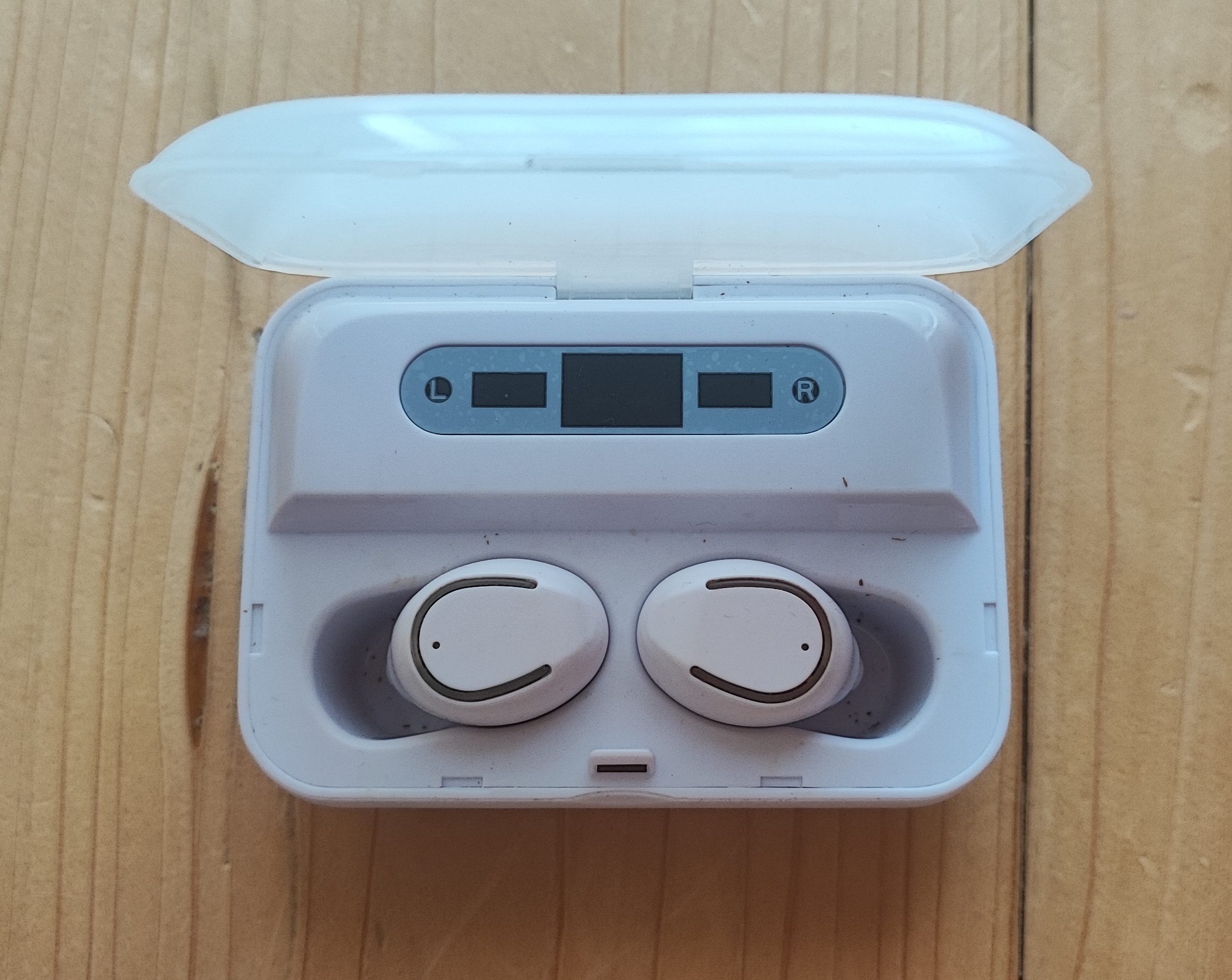 True Wireless Bluetooth-Kopfhörer mit Ladecase – Weiß – Sehr guter Zustand