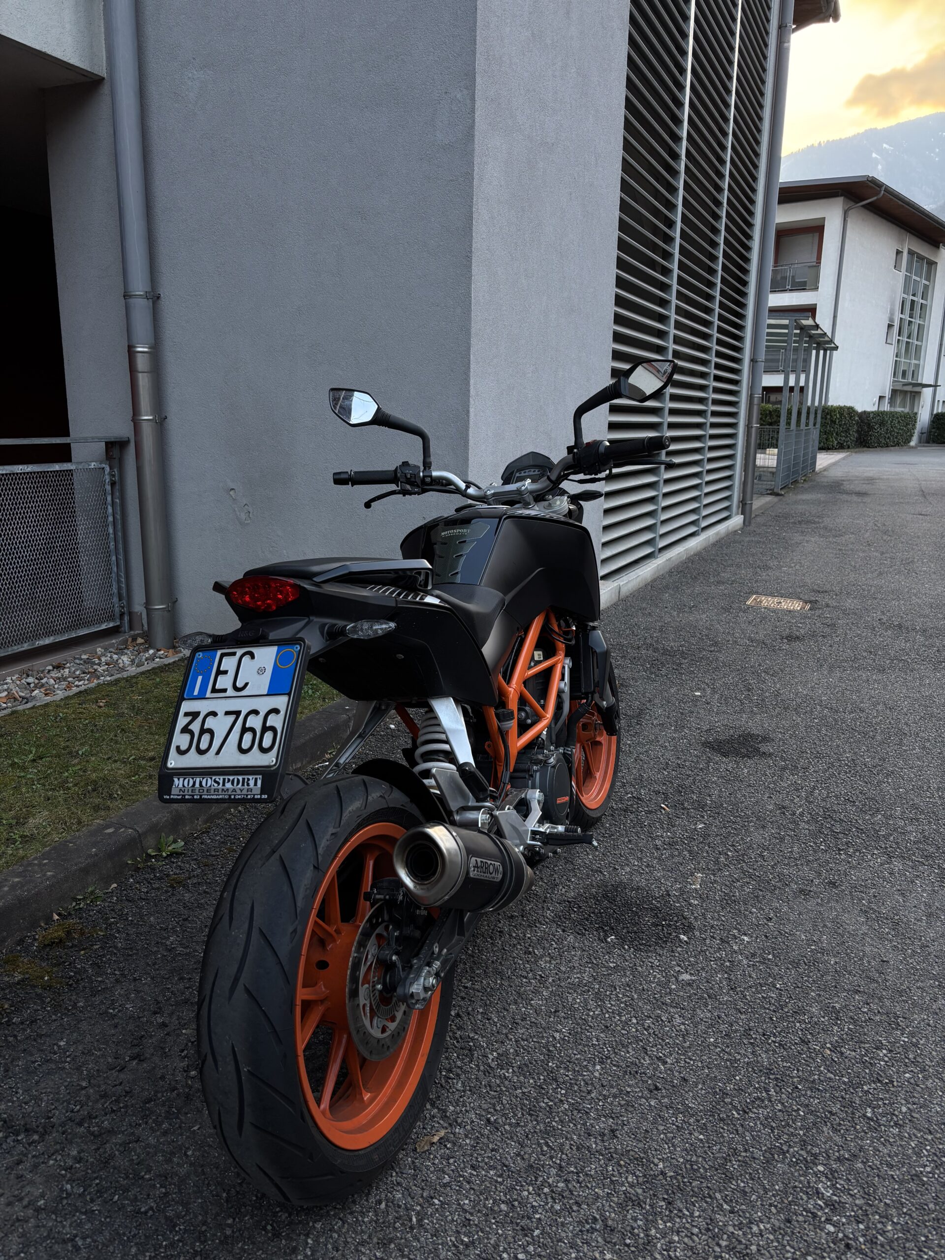 Verkaufe KTM Duke 390