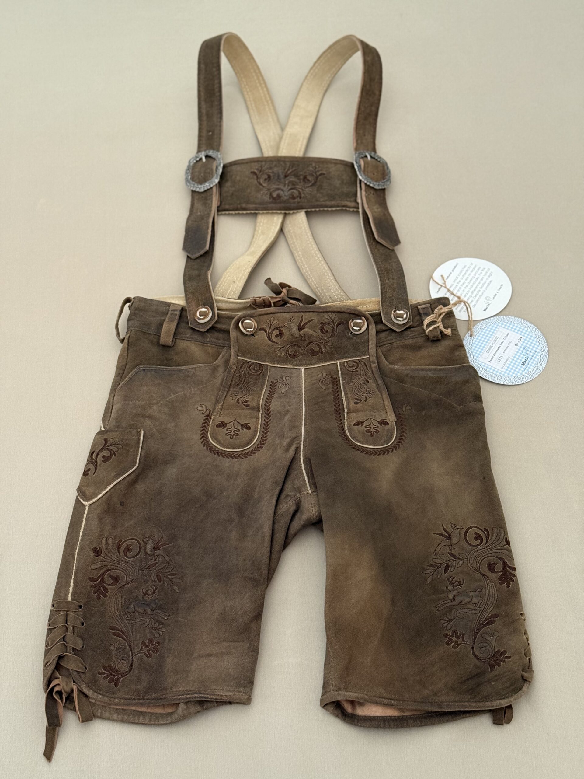 Nie getragene Lederhose