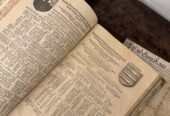 Hochwertiges Konvolut, großes antikes Wappenbuch, Pergament mit intakter Siegelkapsel und Wappen u.m.