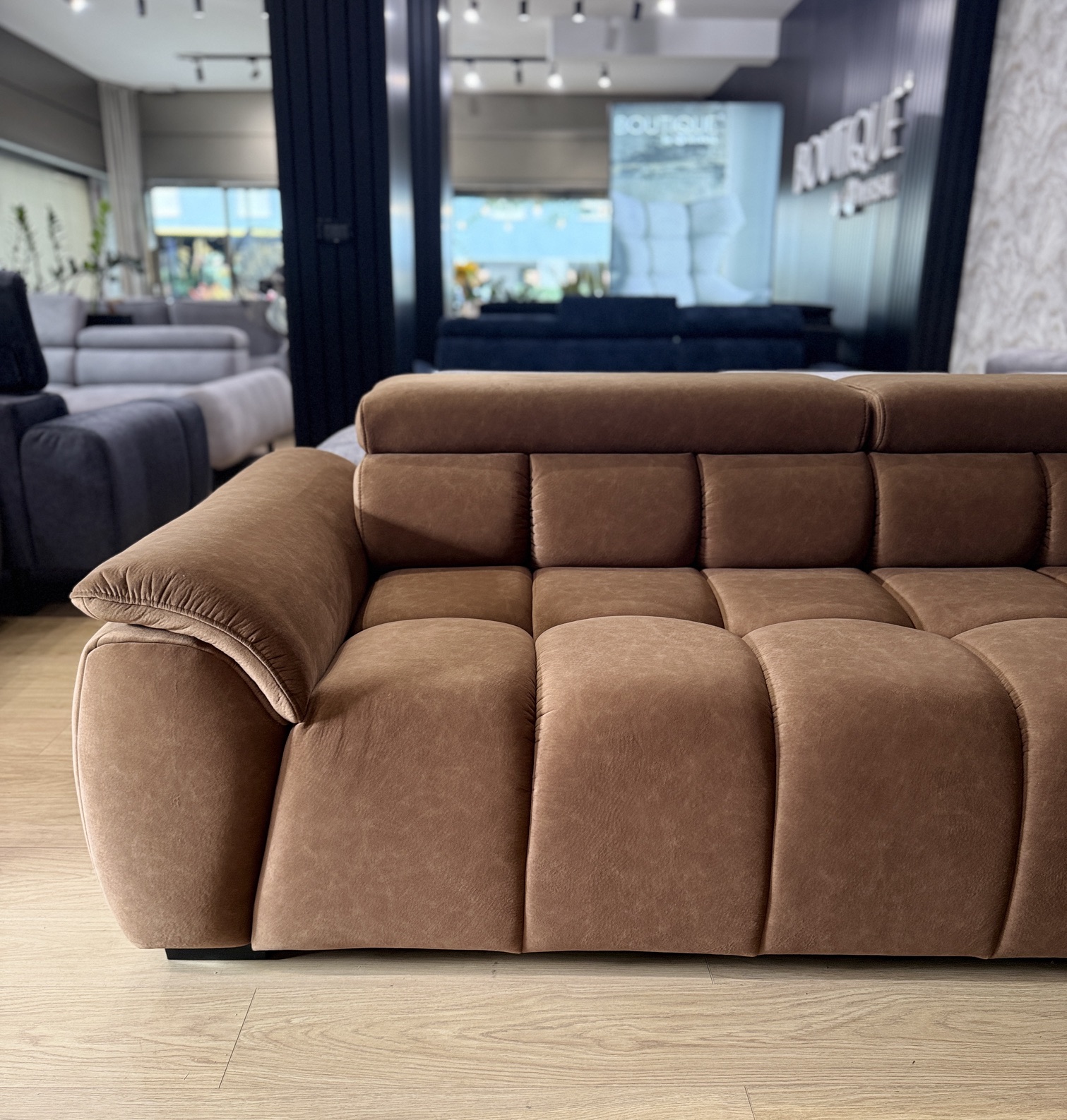 ALVIN 4-Sitzer Sofa 248 cm – elektrisch ausziehbar – sofort verfügbar