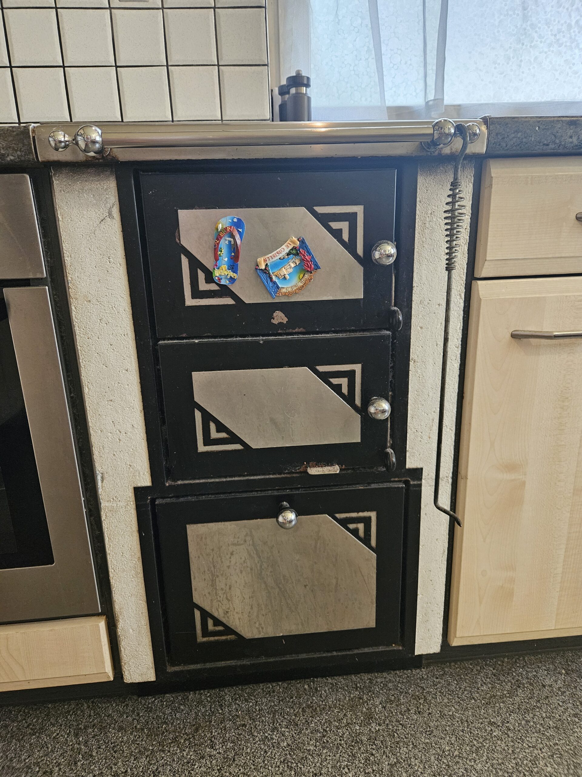 Küche mit Holzofen