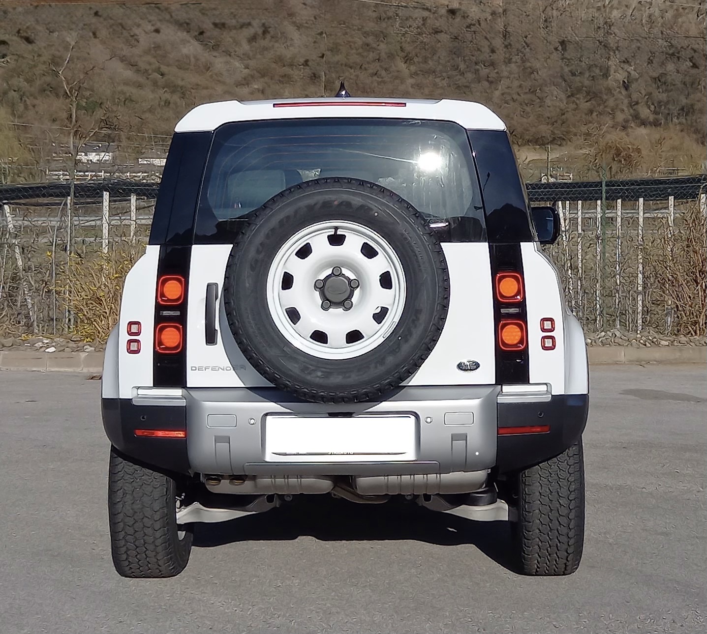 Verkaufe Land Rover Defender 90