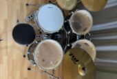 Millennium Drumset 5-teilig inkl. Paiste PST3 Becken + Hardware