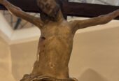Schön geschnitzes antikes Tiroler Stubenkreuz