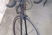 Top rennrad 58″ Gr. L Rennrad Dura Ace 7,4kg Ksyrium usw