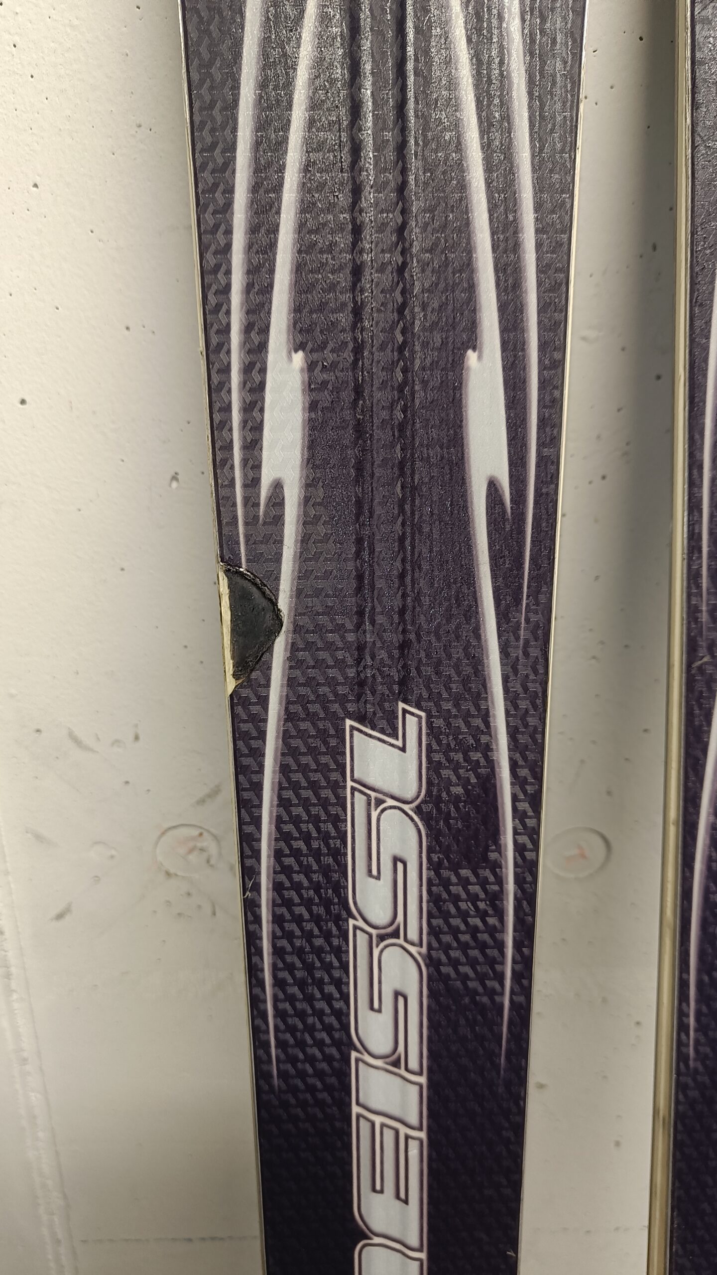 KNEISSL SKI CARVING MIT TOP BINDUNG!!