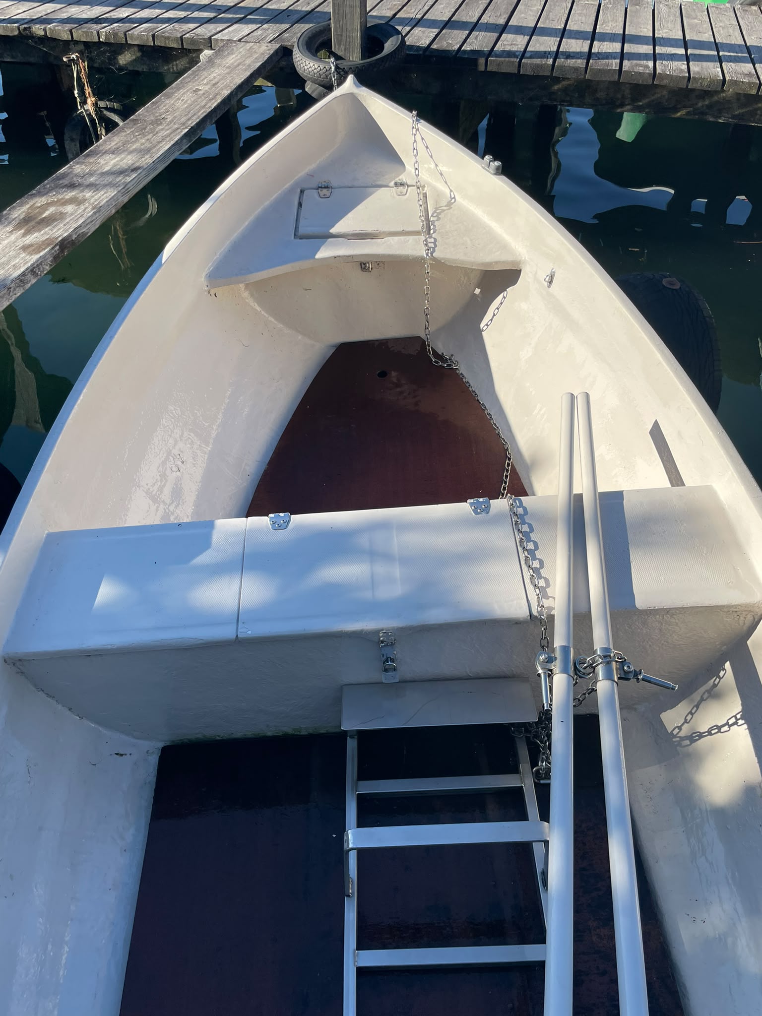 Gut erhaltenes Ruderboot mit Zubehör – 4,5 m