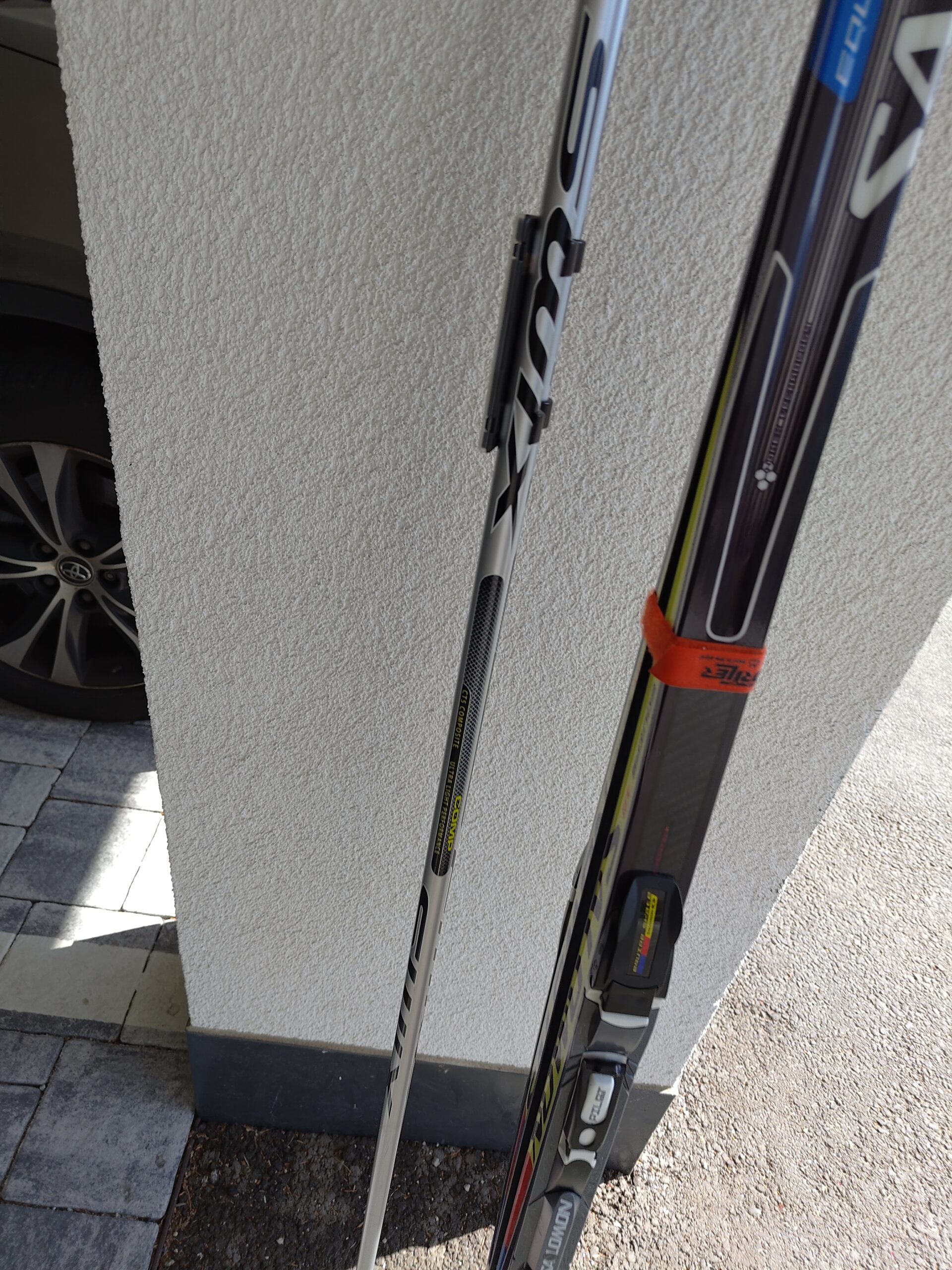 Langlauf-Skating-Ausrüstung – Attrezzatura Sci di Fondo Skating